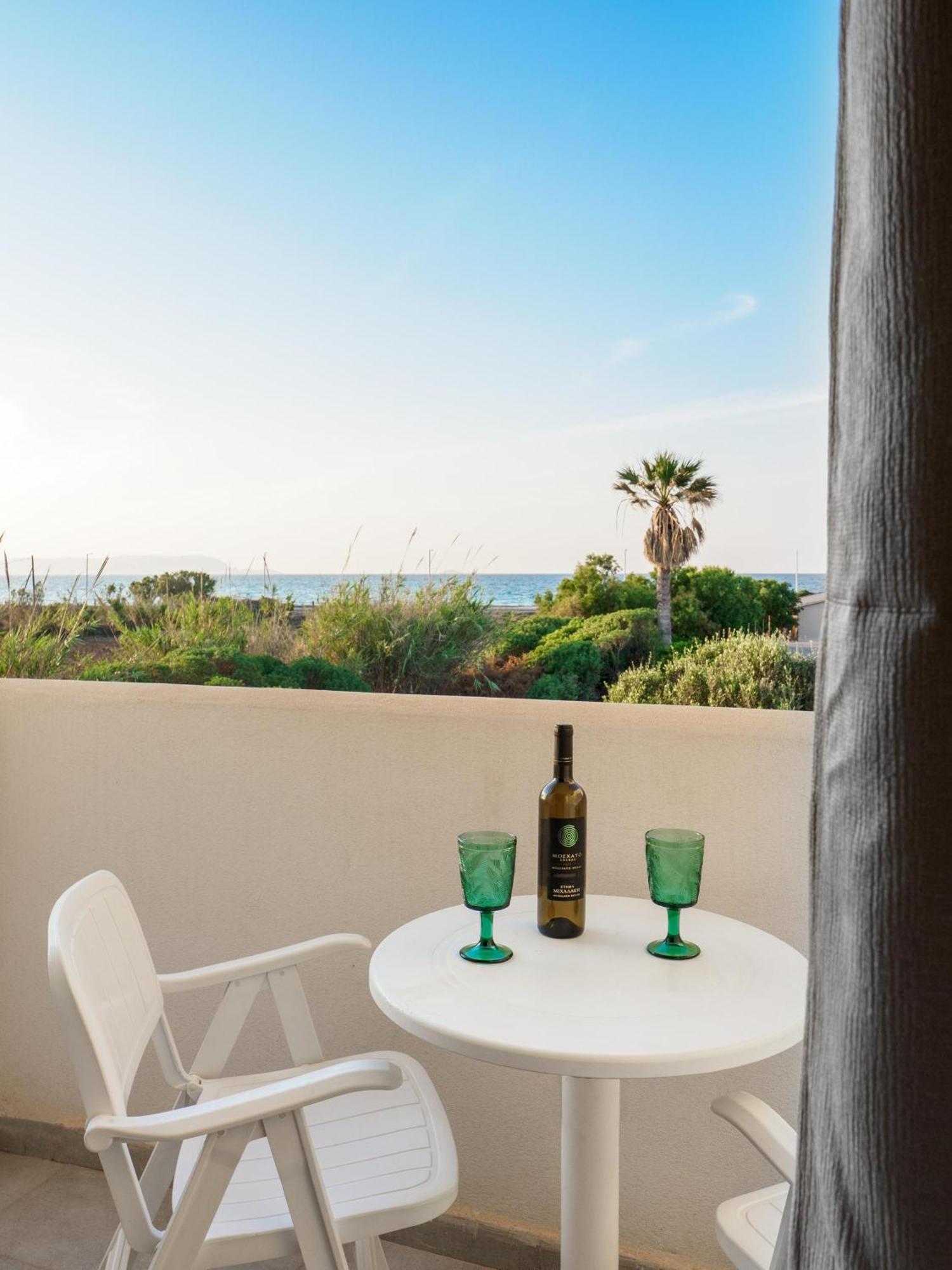 Divina Seaside Apartments By Estia Gouves Dış mekan fotoğraf